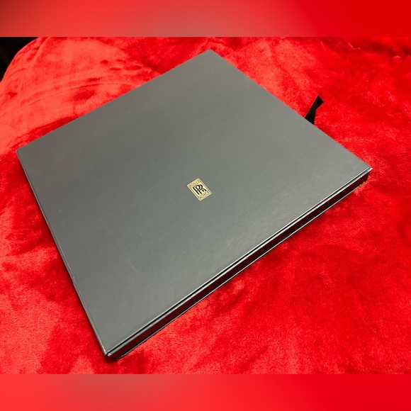 Rolls Royce coffee table collectors book - Picture 3 of 9